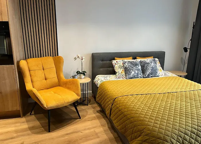 Apartment River House